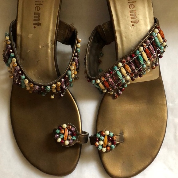 Sandals with 1” heel beaded - Picture 3 of 7
